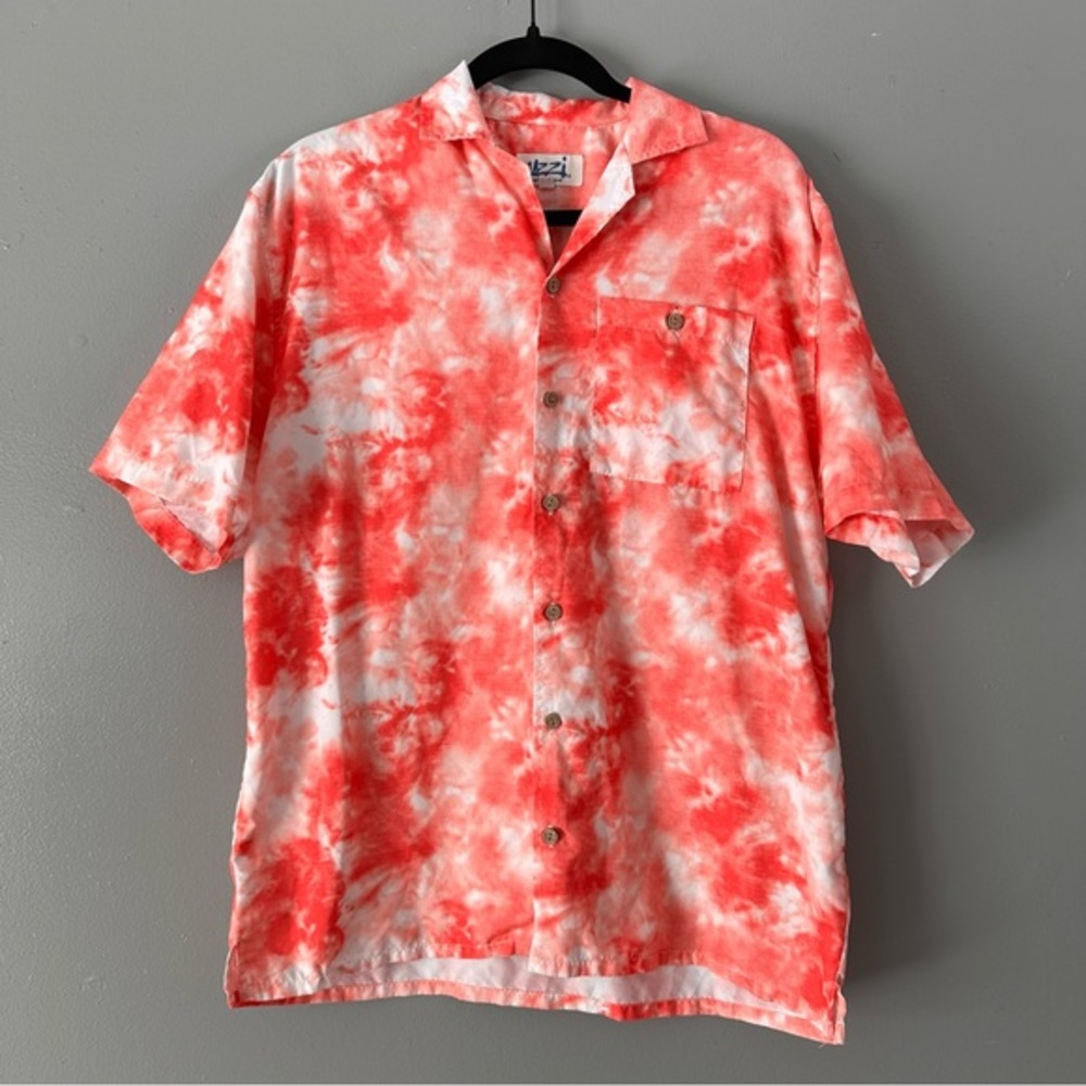 Uzzi Amphibous Gear Button Down Short Sleeve Top | Orange/Coral + White Tie Dye